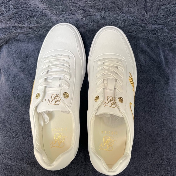 Siksilk NWOT White Leather Sneakers  W/ Gold Accents Women’s Size 9 - Picture 3 of 10